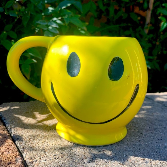 Vintage 70s McCoy made in the USA smiley face ceramic mug coffee tea drink - Picture 1 of 15